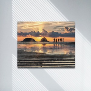 Spectacular Sai Wan Sunrise, Hong Kong Framed Canvas Print 20x16 inches